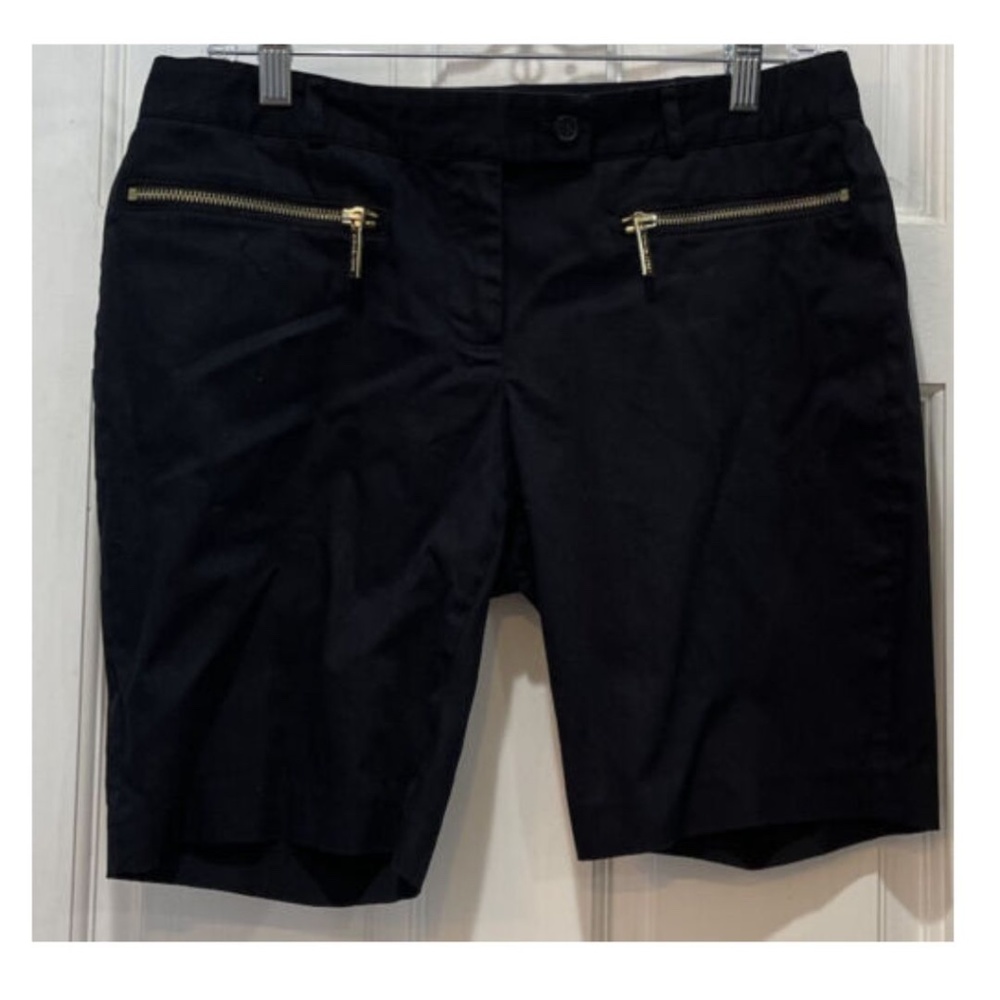 Michael by Michael Kors Black Flat Front Bermuda Shorts Women’s Size 6 (32x9)